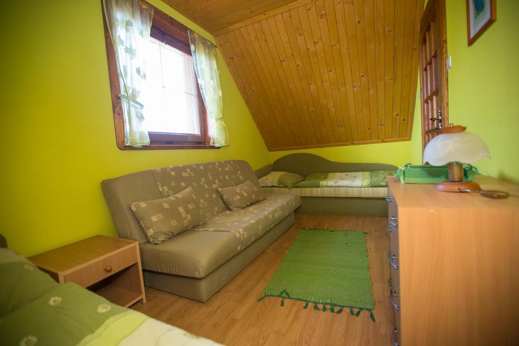 Chata Benusovce Liptovský Trnovec Esterno foto