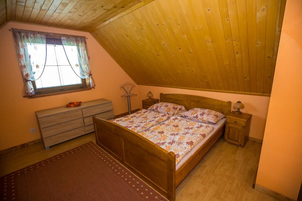 Chata Benusovce Liptovský Trnovec Esterno foto